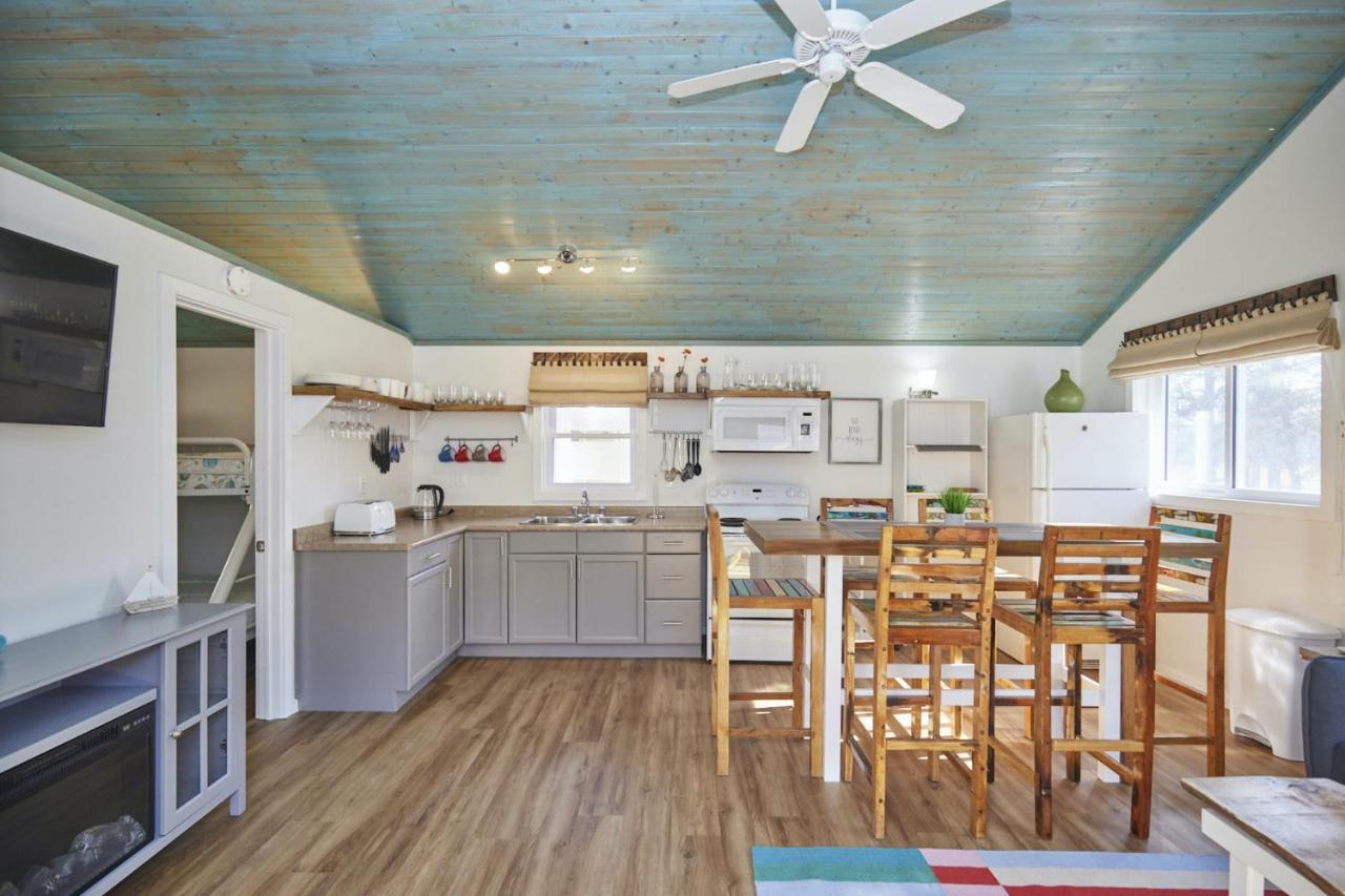 Lake Haven Beach Resort Wainfleet Extérieur photo